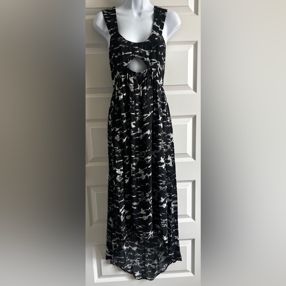 OM + NADIS Dresses & Skirts - OM + NADIS Cut Out Hi-Low Boutique Maxi NWT